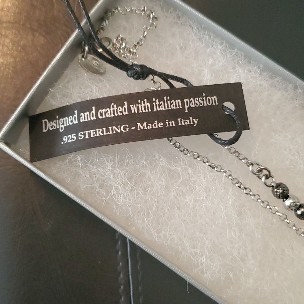 Cross necklace - Picture 3 of 3